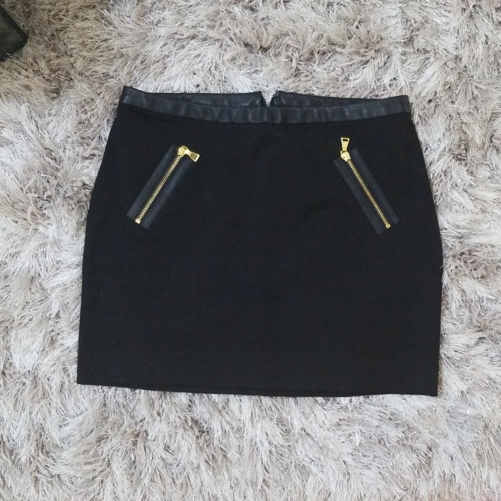 Black Express mini skirt